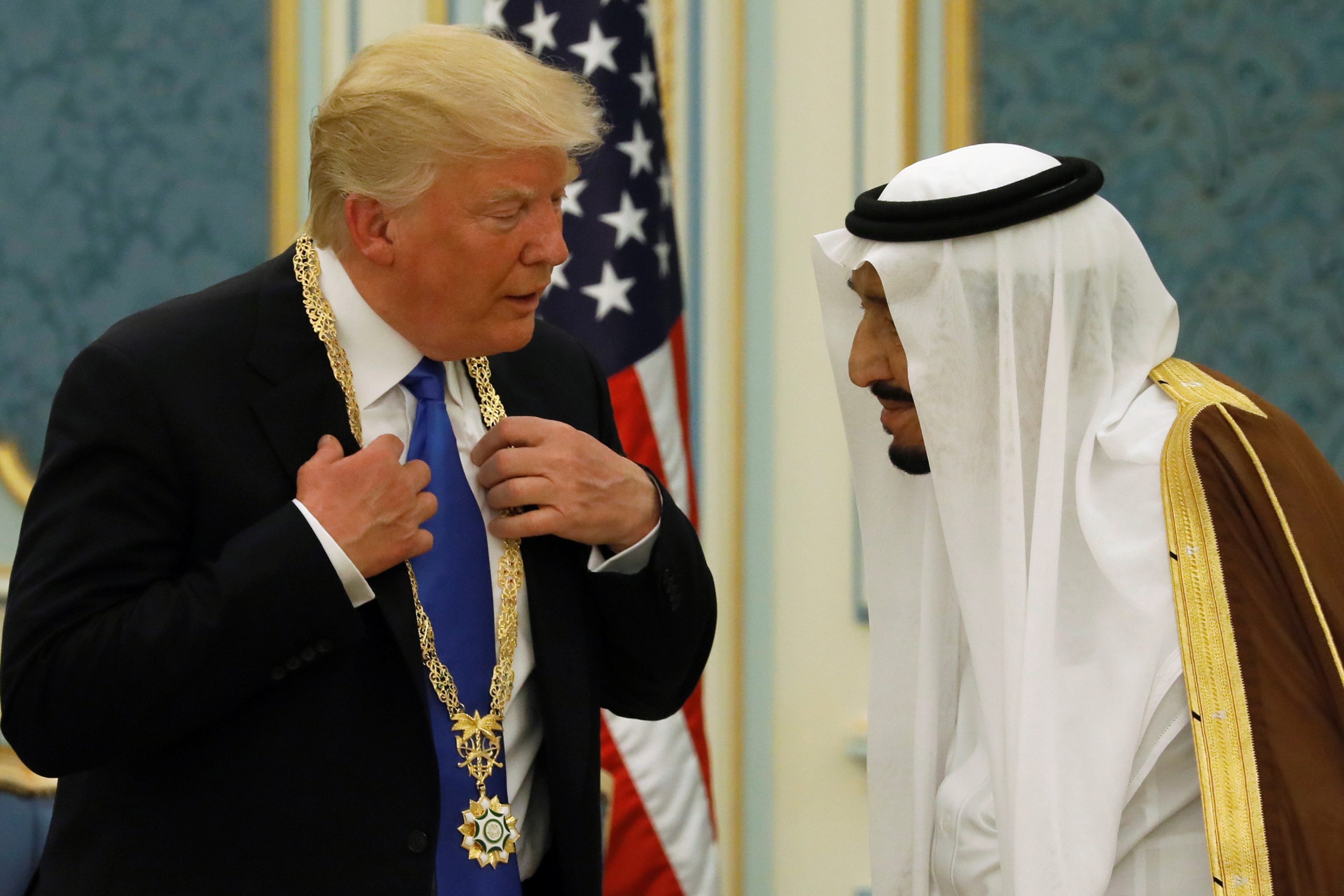الرئيس الأميركي دونالد ترمب الملك سلمان عملية عسكرية سرية