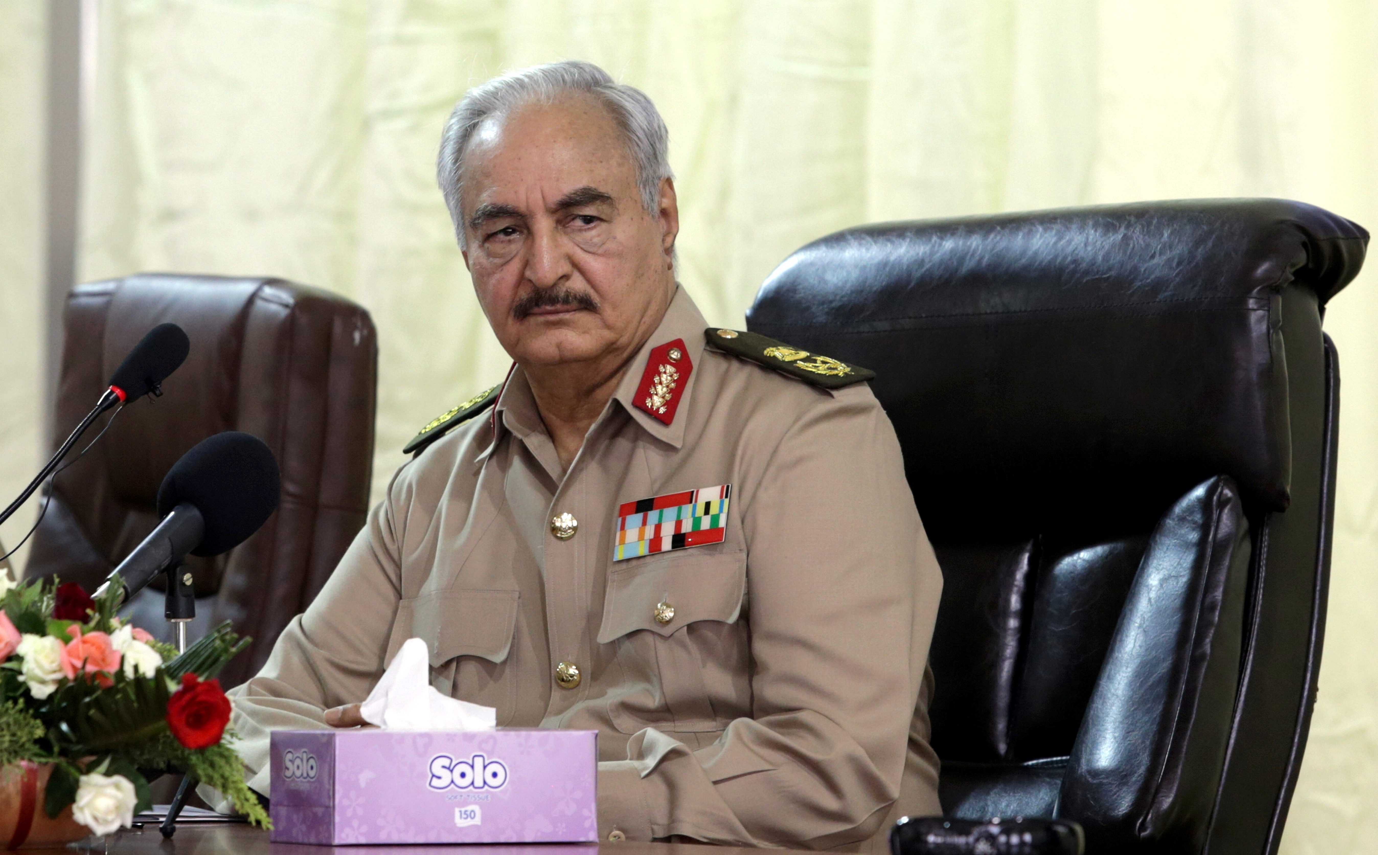 “حفتر مات”.. قبائل شرق ليبيا محتارون، هل يبتهجون أم يعدّون العدّة لنزاع مرير جديد؟