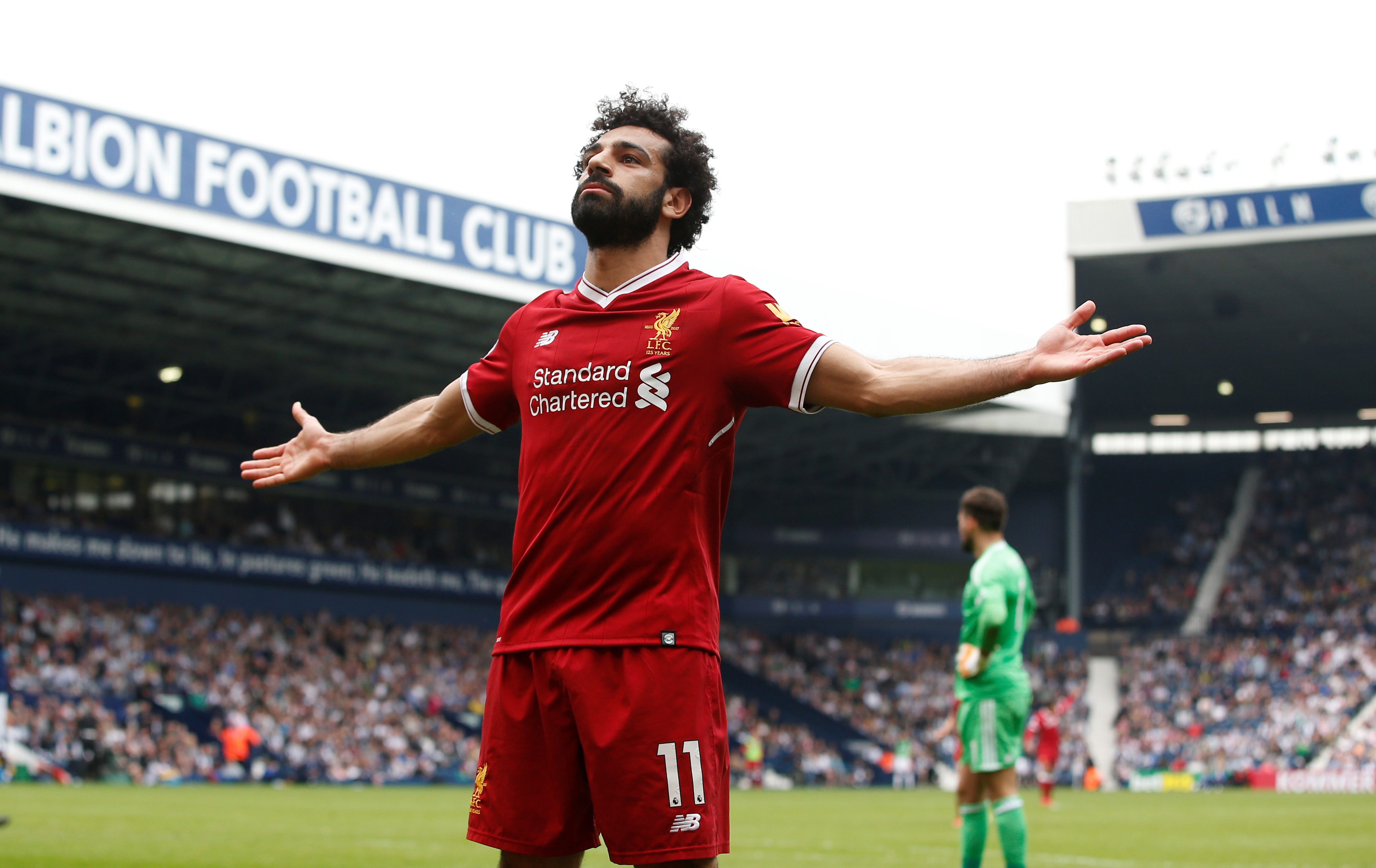 العروض التي تنهال على صلاح تقلق ليفربول.. The Sun: النادي سيعرض عليه ضعف الراتب الأسبوعي مقابل البقاء