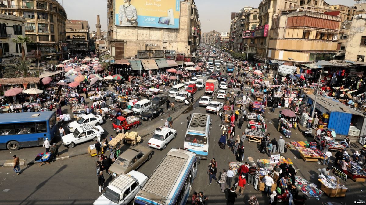 متى أهرب من تلك المدينة إلى مدينة “البط”؟