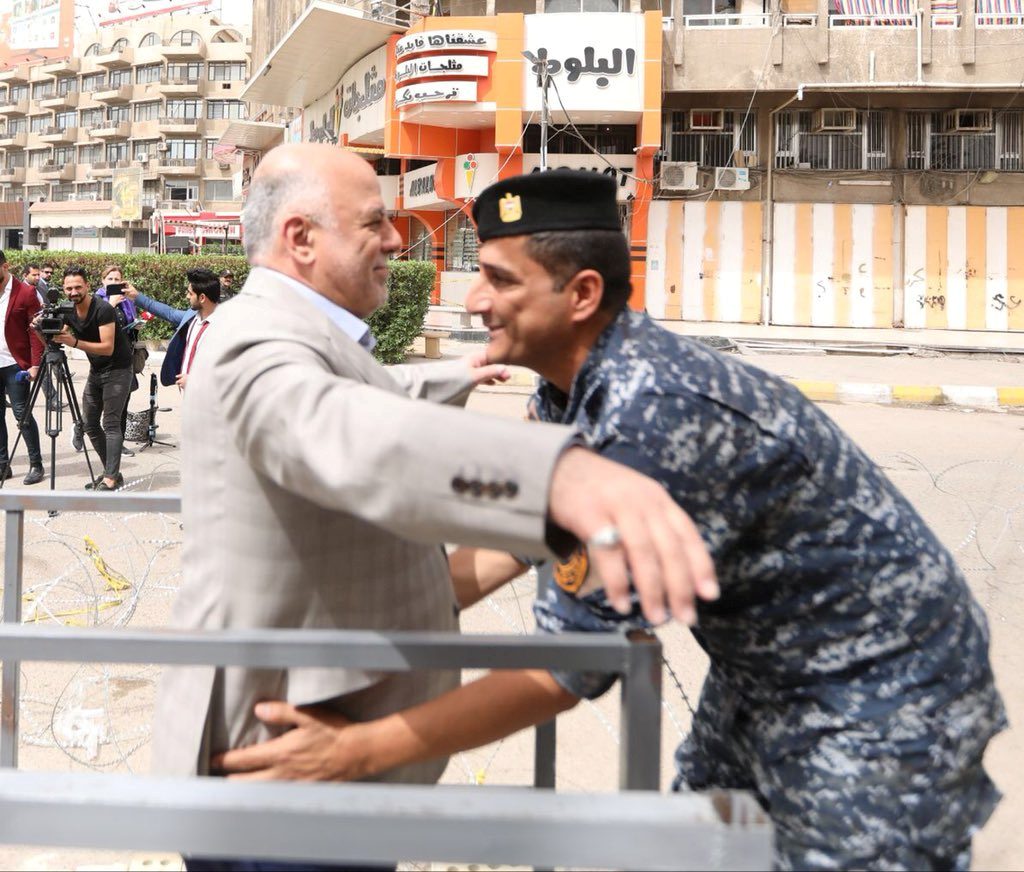 العبادي صاحب الفضل بهزيمة داعش يدفع ثمن فشله في محاربة الفساد