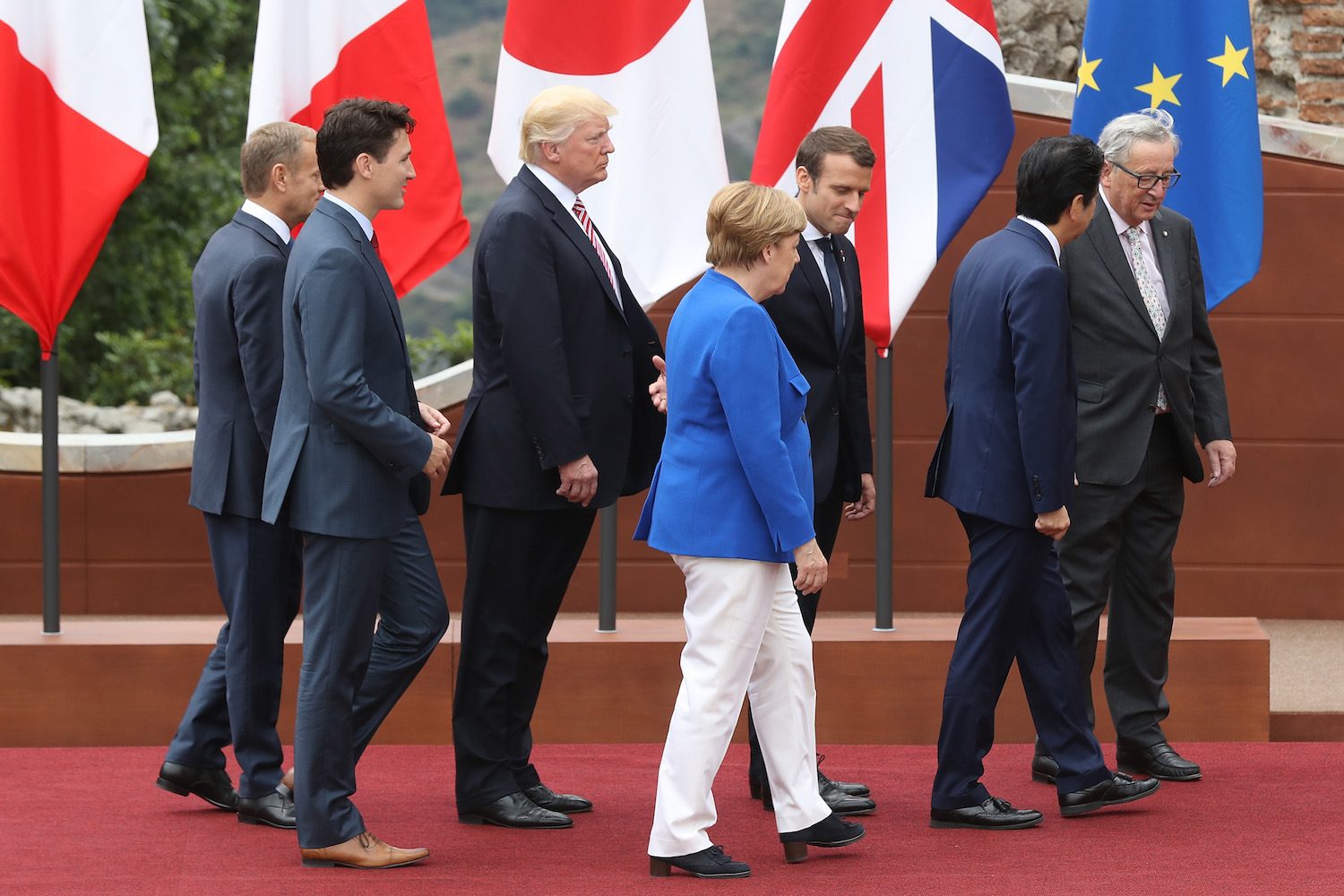 إما التفاوض بالتي هي أحسن وإما المعاملة بالمثل.. Foreign Policy تستعرض سيناريوهات رد أوروبا على عقوبات ترمب الثانوية