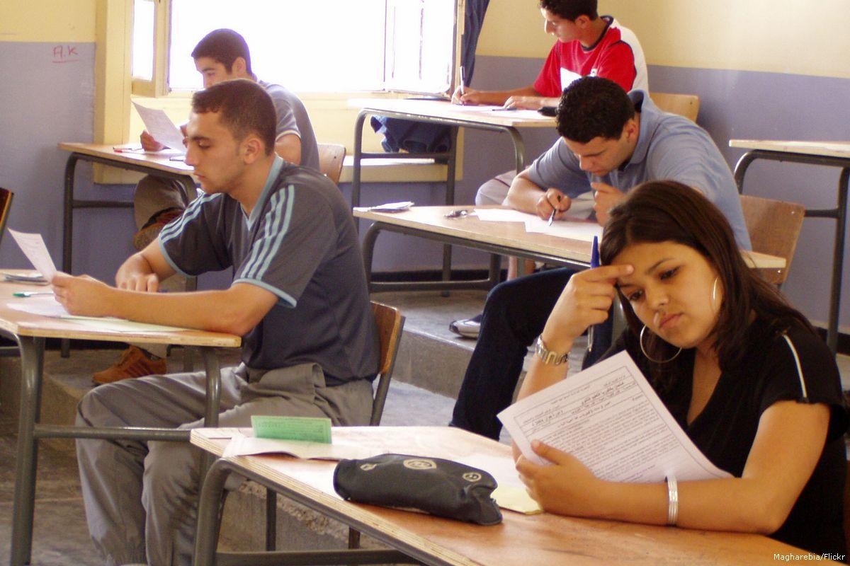 الجزائر تقطع الإنترنت وتحجب شبكات التواصل الاجتماعي وتستخدم أجهزة التشويش، تَمهَّل فالأمر لا علاقة له بالسياسة، بل بسبب الثانوية العامة