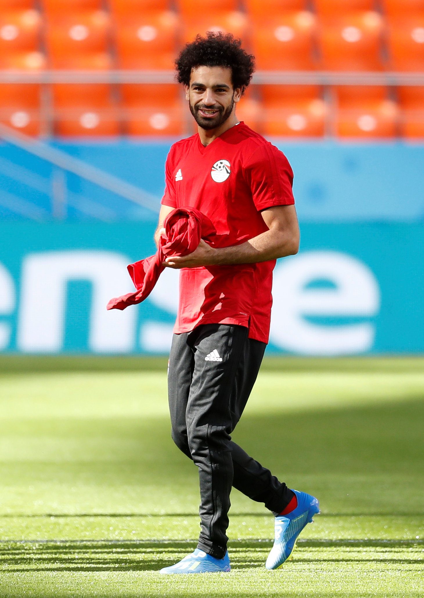 مفاجأة: محمد صلاح جاهز للمشاركة في مواجهة أوروغواي.. هكذا أكّد كوبر!
