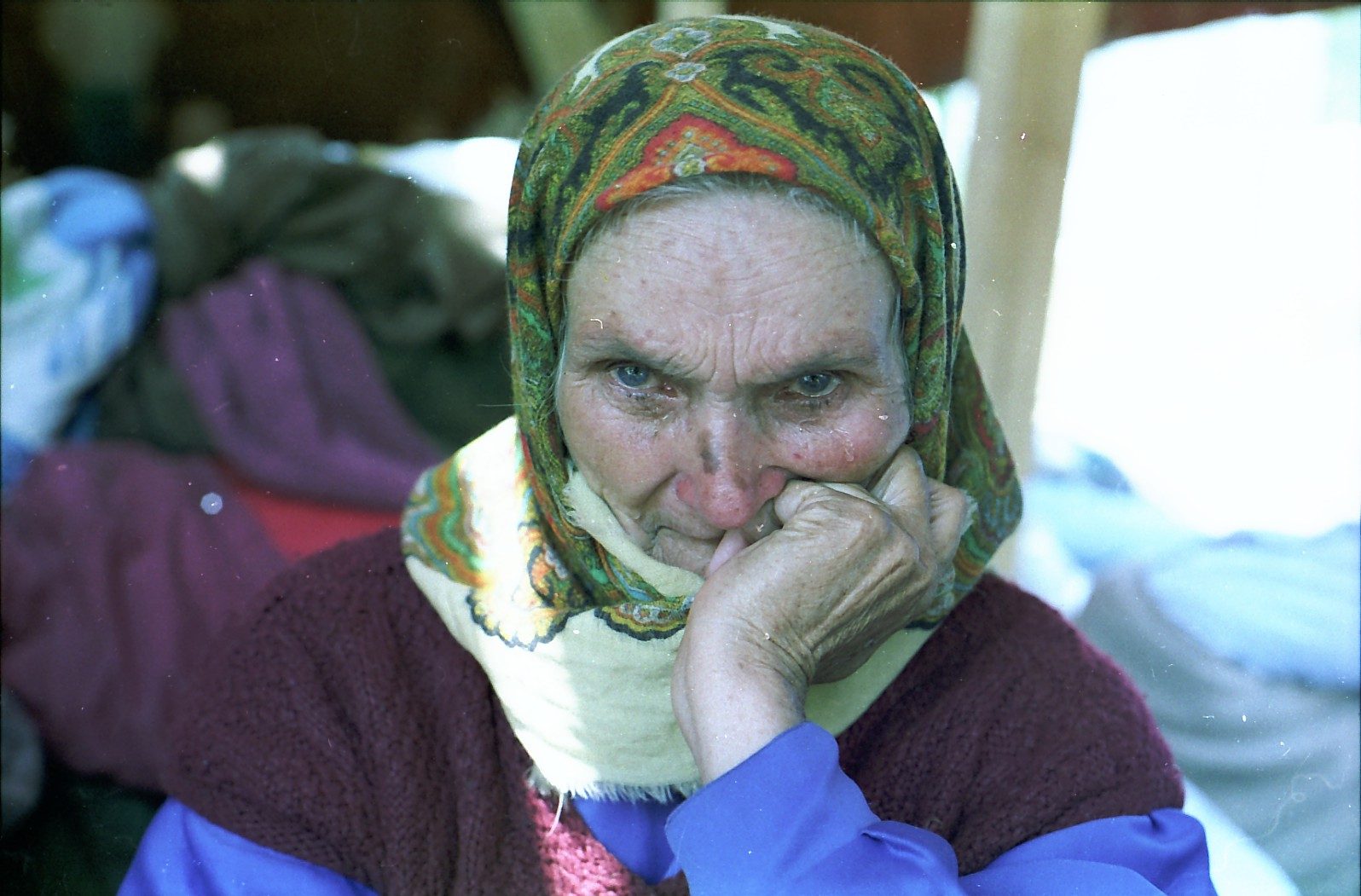 “عربي بوست” ينشر صوراً نادرة لعشرات الفارين بعد وقوع مذبحة سربرنيتسا قبل 25 عاماً