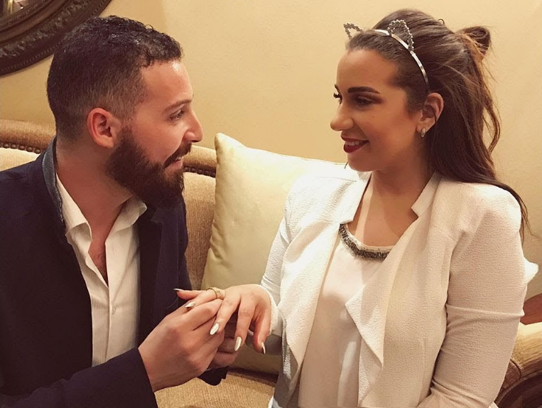 النجوم يرفعون شعار «لا للحسد».. هذه هي موضة فناني 2018 للإعلان عن ارتباطاتهم العاطفية