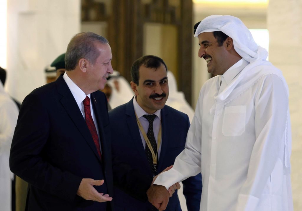 ماذا قال أردوغان عن تلقيه “قصراً طائراً” من أمير قطر؟ (صور)