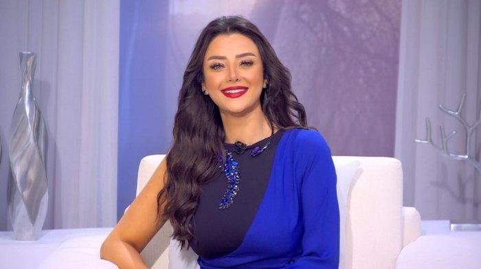 رضوى الشربيني رد فيديو بلوق