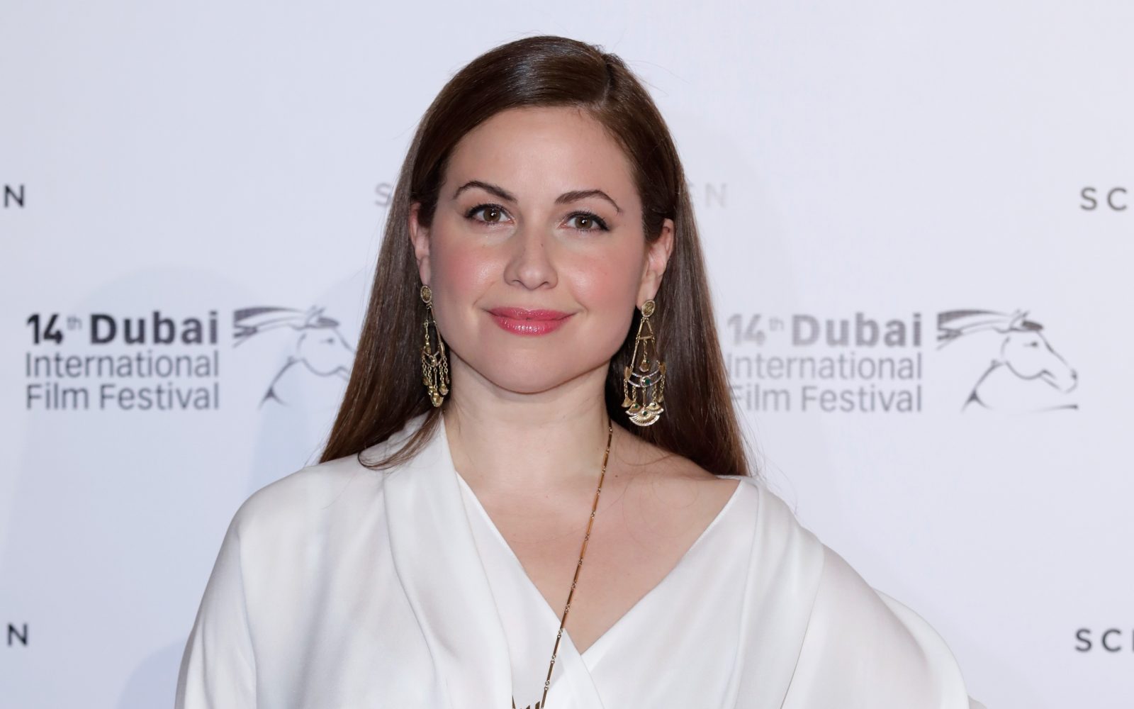 ريا أبي راشد تقدم حفل افتتاح مهرجان الجونة السينمائي