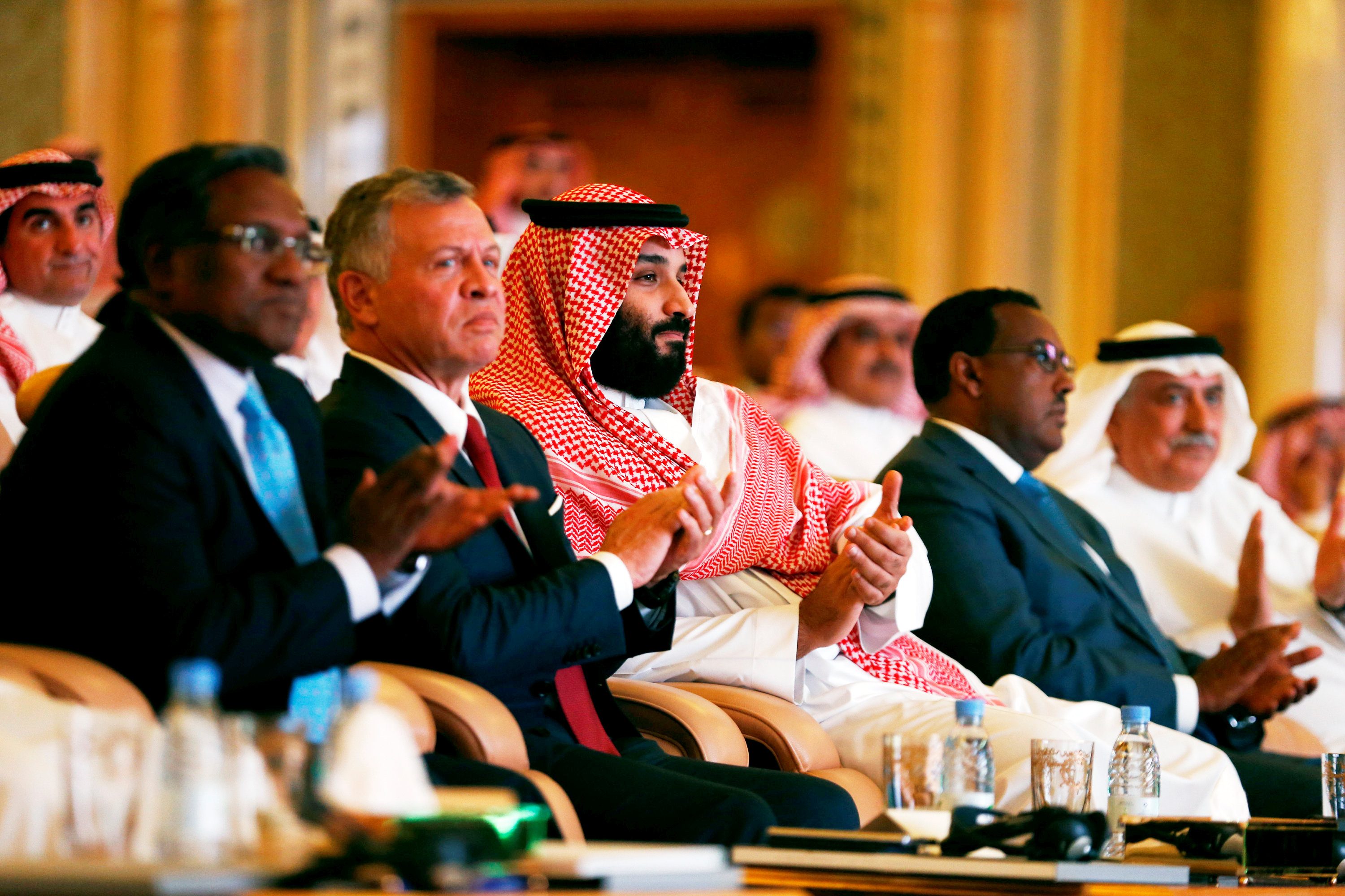 إصرار على إنجاح دافوس الصحراء رغم المقاطعات الدولية محمد بن سلمان دبلوماسية دفتر الشيكات مقتل خاشقجي