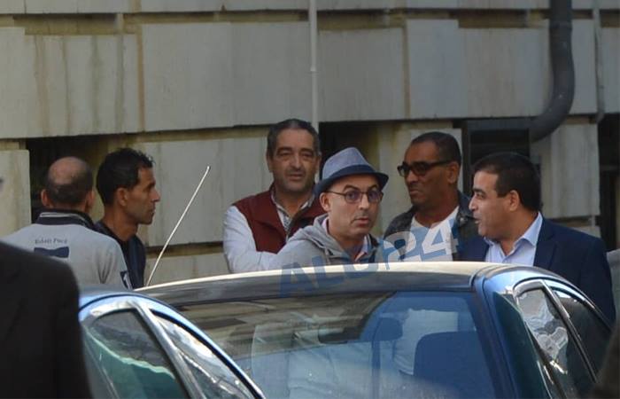 متهمون بابتزاز سياسيين ورجال أعمال كبار.. الجزائر تعتقل صحافيين وفنانين مشاهير بتهمة تسريب معلومات سرية عبر صفحة أمير DZ