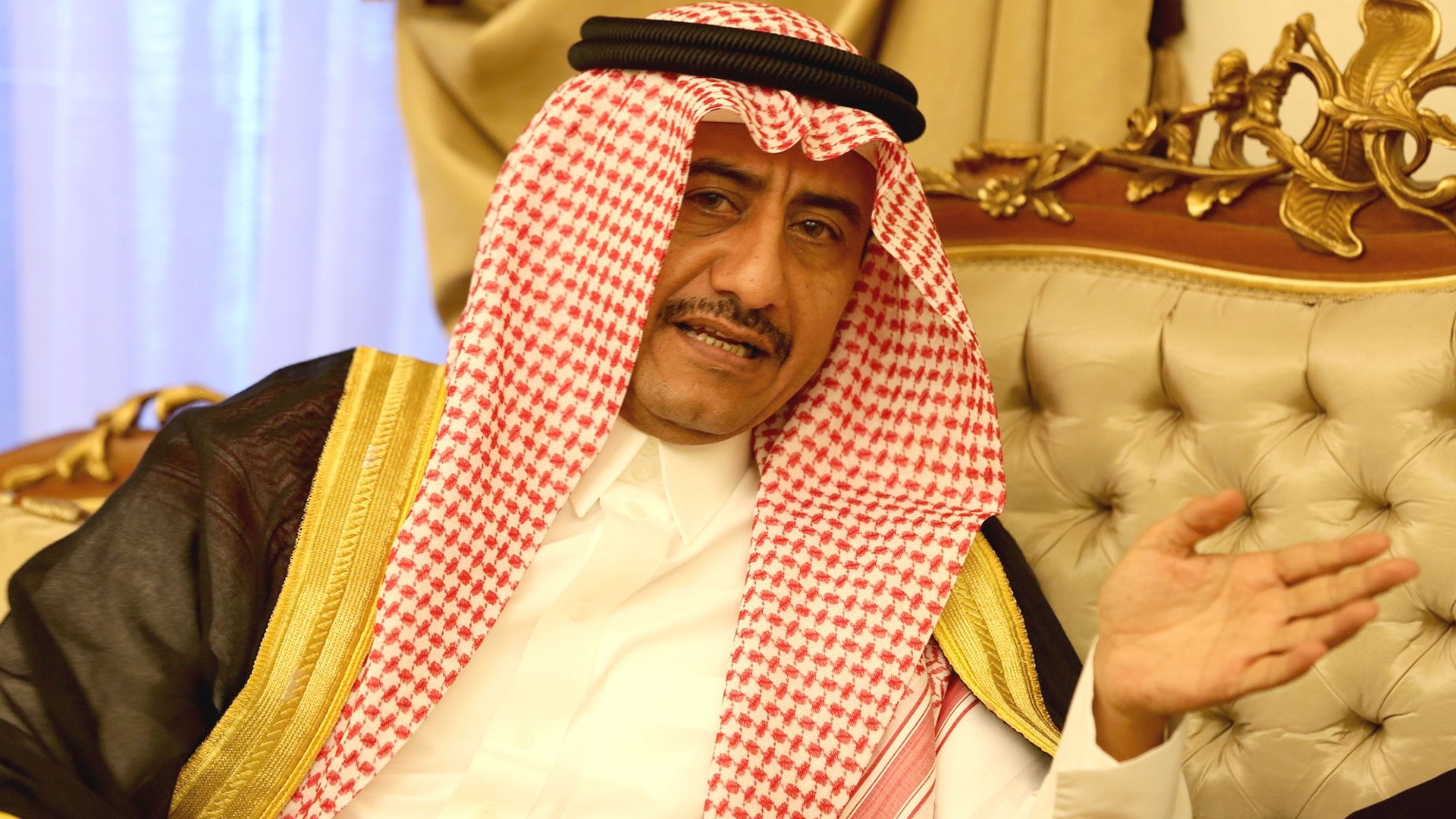 ناصر القصبي يتراجع عن هجومه على عائض القرني: «شاهد تغريدتي 4 ملايين قارئ وهذا دليل أثر الشيخ في الناس»