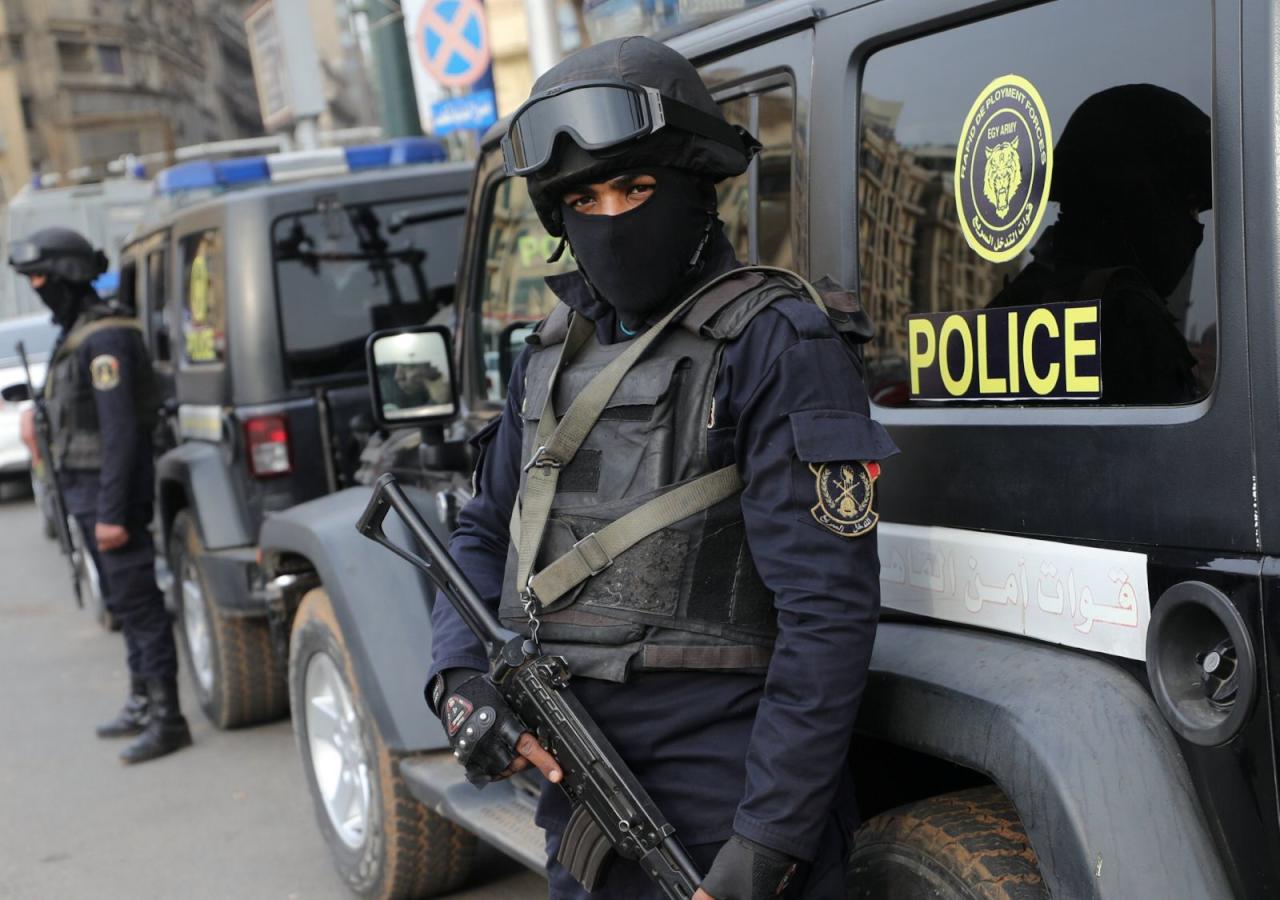 القبض على السائح البرازيلي المتهم بالتحرش بمصرية تبيعه ورق البردي.. عن الطبيب الشهير الذي يشاهده الملايين