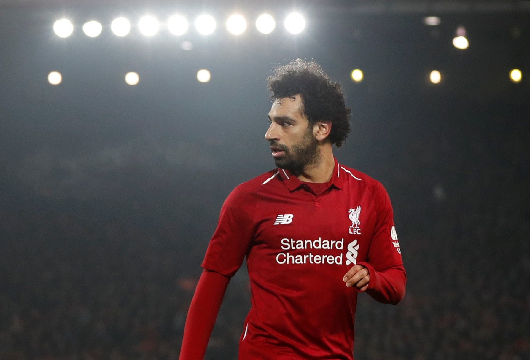 محمد صلاح يواجه خطر الإيقاف مباراتين