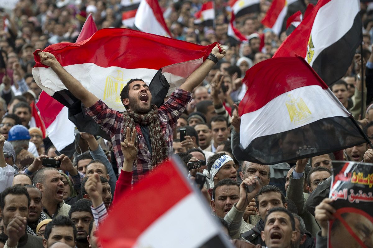 الأمر يحتاج إلى صدفة أكثر من إشعال نار.. هذه الأمور قد تكون أسباباً في جمود الشرق الأوسط عن ربيع عربي جديد
