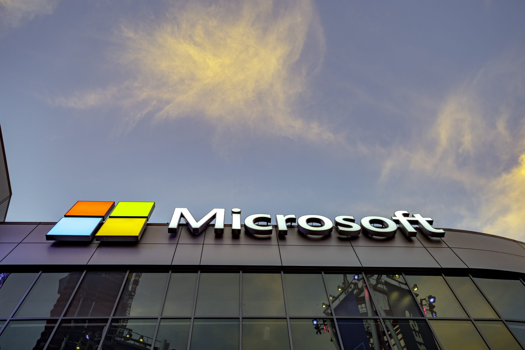 الخطاب الذي أرسلته Microsoft للمولود الجديد لأحد موظفيها