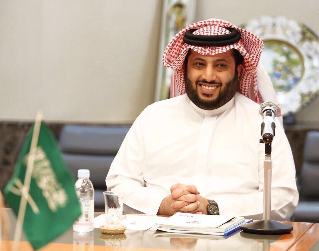 تركي آل الشيخ يخترق الوسط الفني المصري