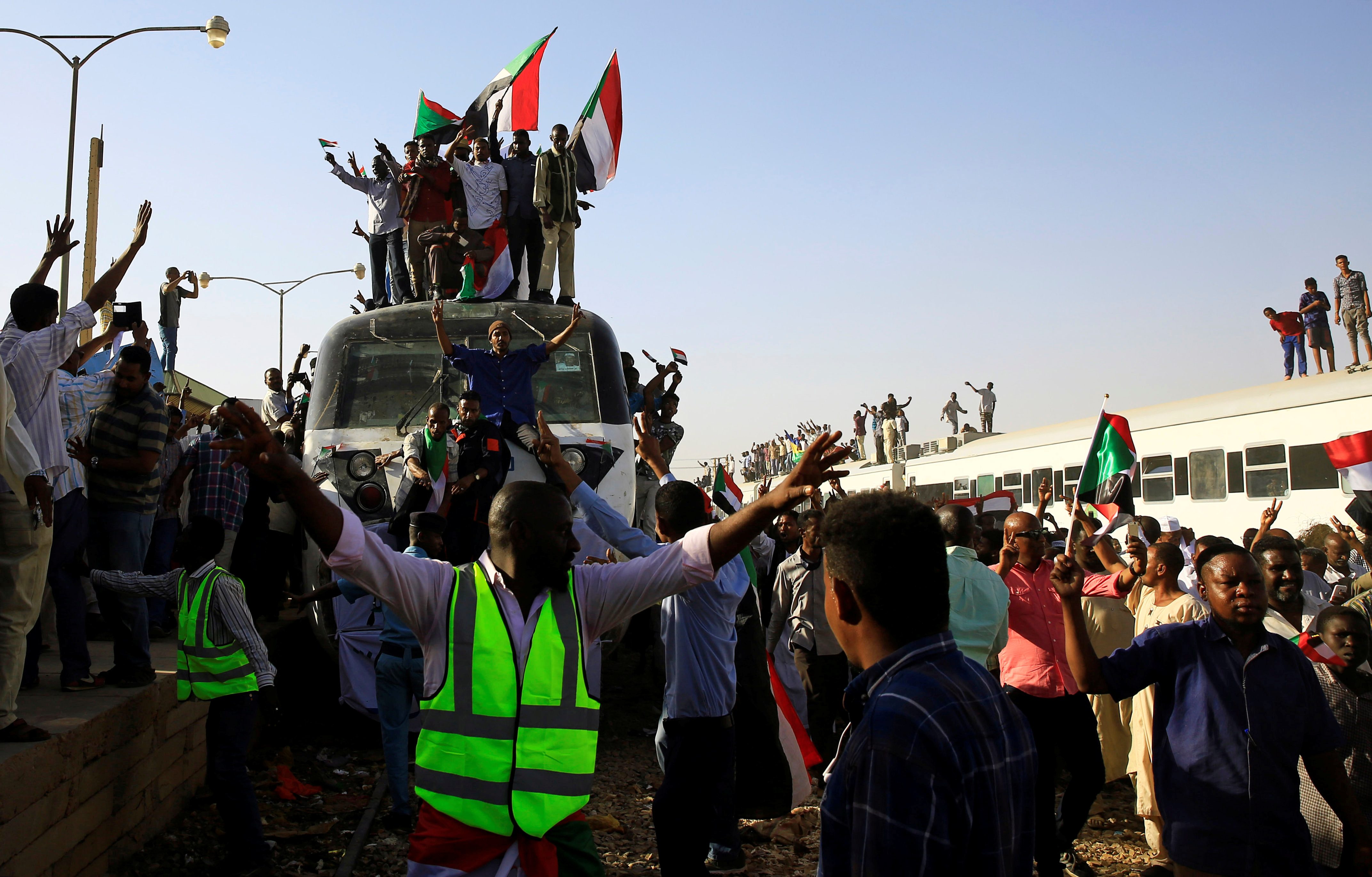 ما هو مستقبل الإسلاميين في السودان بعد سقوط البشير؟