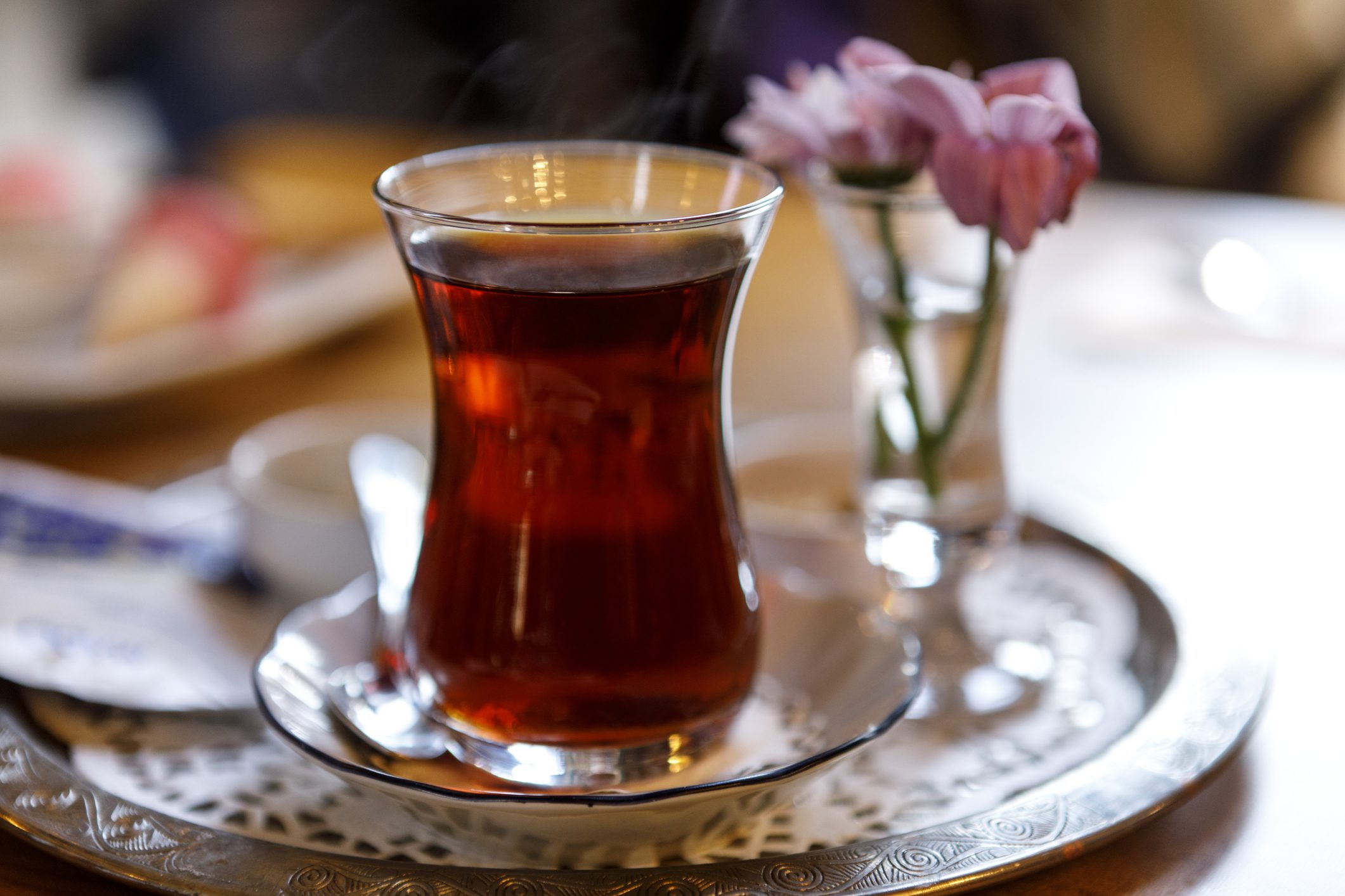 الشاي من دون سكر أفضل لصحتك ولا يؤثر في استمتاعك بالمشروب