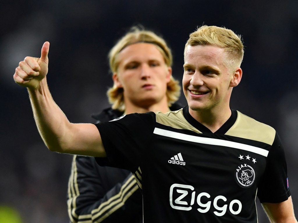 Soccer Football - Champions League Semi Final First Leg - Tottenham Hotspur v Ajax Amsterdam - Tottenham Hotspur Stadium, London, Britain - April 30, 2019  Ajax's Donny van de Beek celebrates after the match                     REUTERS/Dylan Martinez