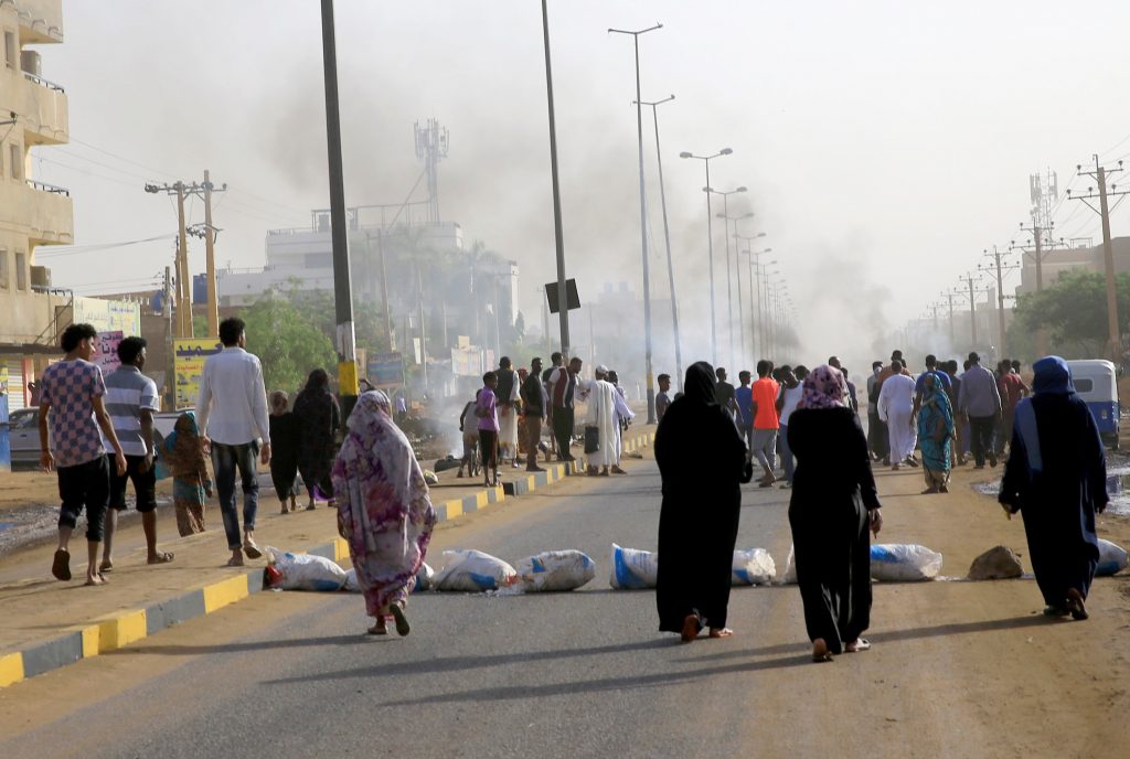 صورة لمشاهد ما بعد فض الاعتصام في السودان/ رويترز