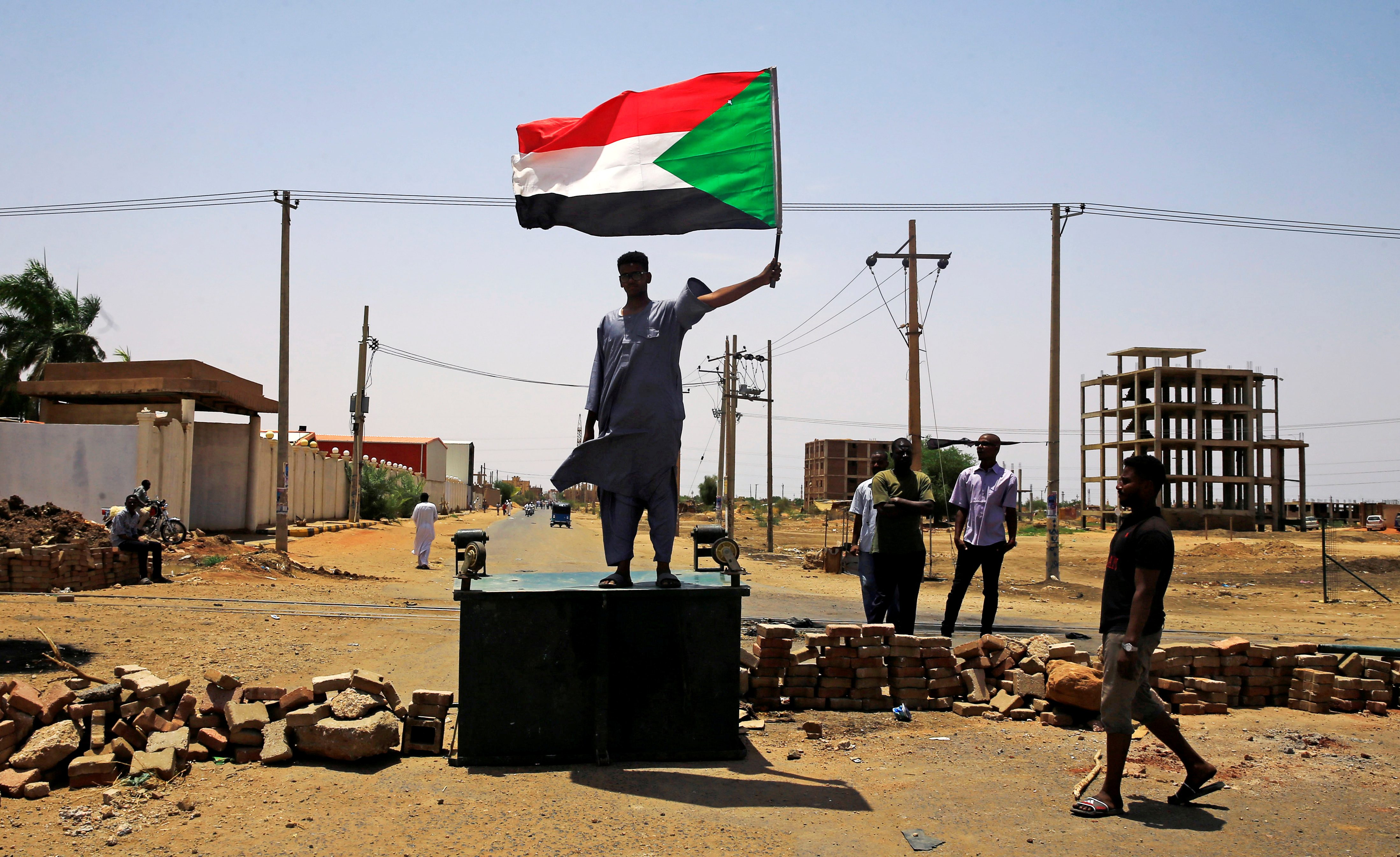 الاحتجاجات في السودان/رويترز