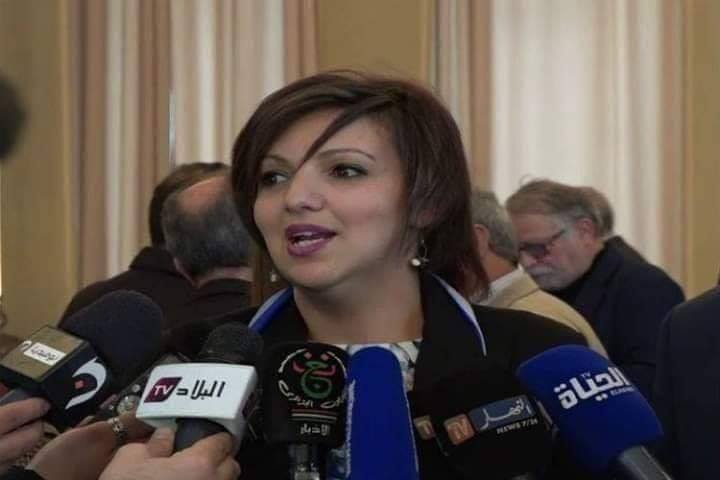 مريك مدلسي وزيرة الثقافة الجزائرية