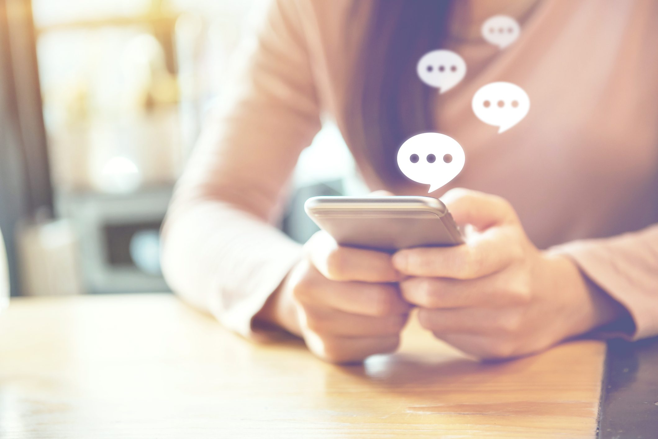 قُل وداعاً للرسائل النصية القصيرة SMS.. جوجل تخطط لتحديث ثوري في مجال الرسائل النصية.. تعرَّف على خدمة RCS المرتقبة