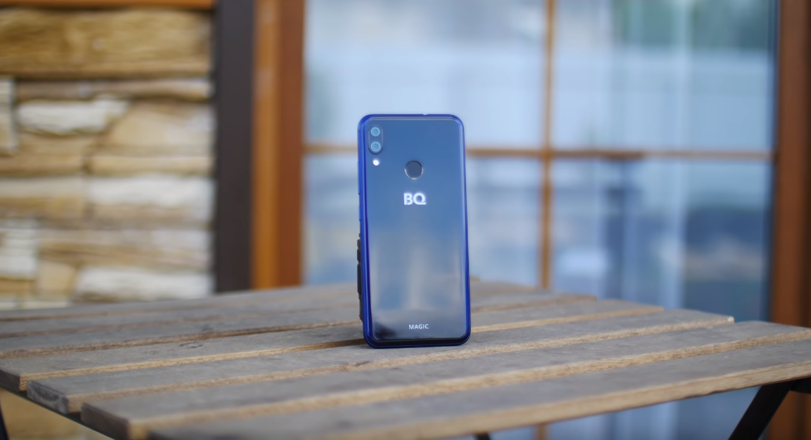 youtube ЗВЕРЬЕ شركة BQ تطلق هاتف Magic الجديد المقاوم للماء