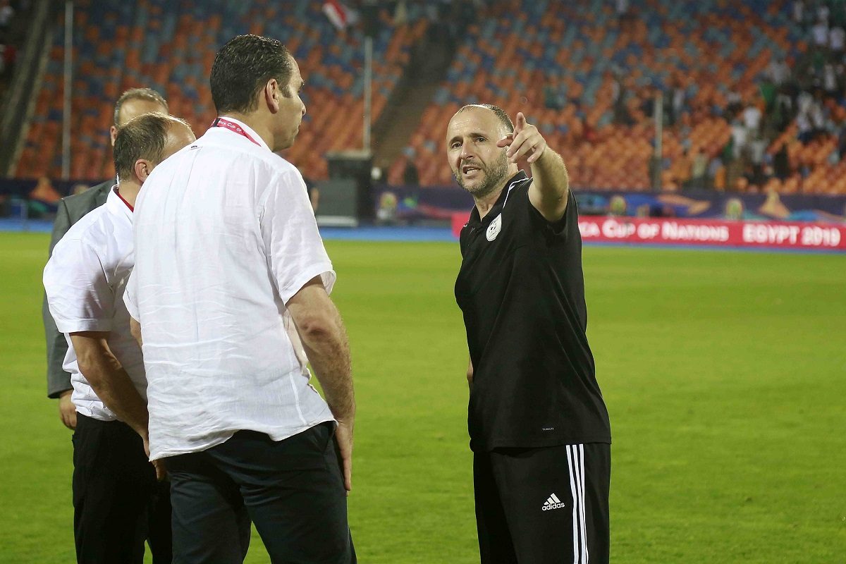 جماهير الخضر في مدرجات الزمالك.. «اختلاف الثقافات» يورط بلماضي في تصريحات صادمة للمصريين والجزائريين