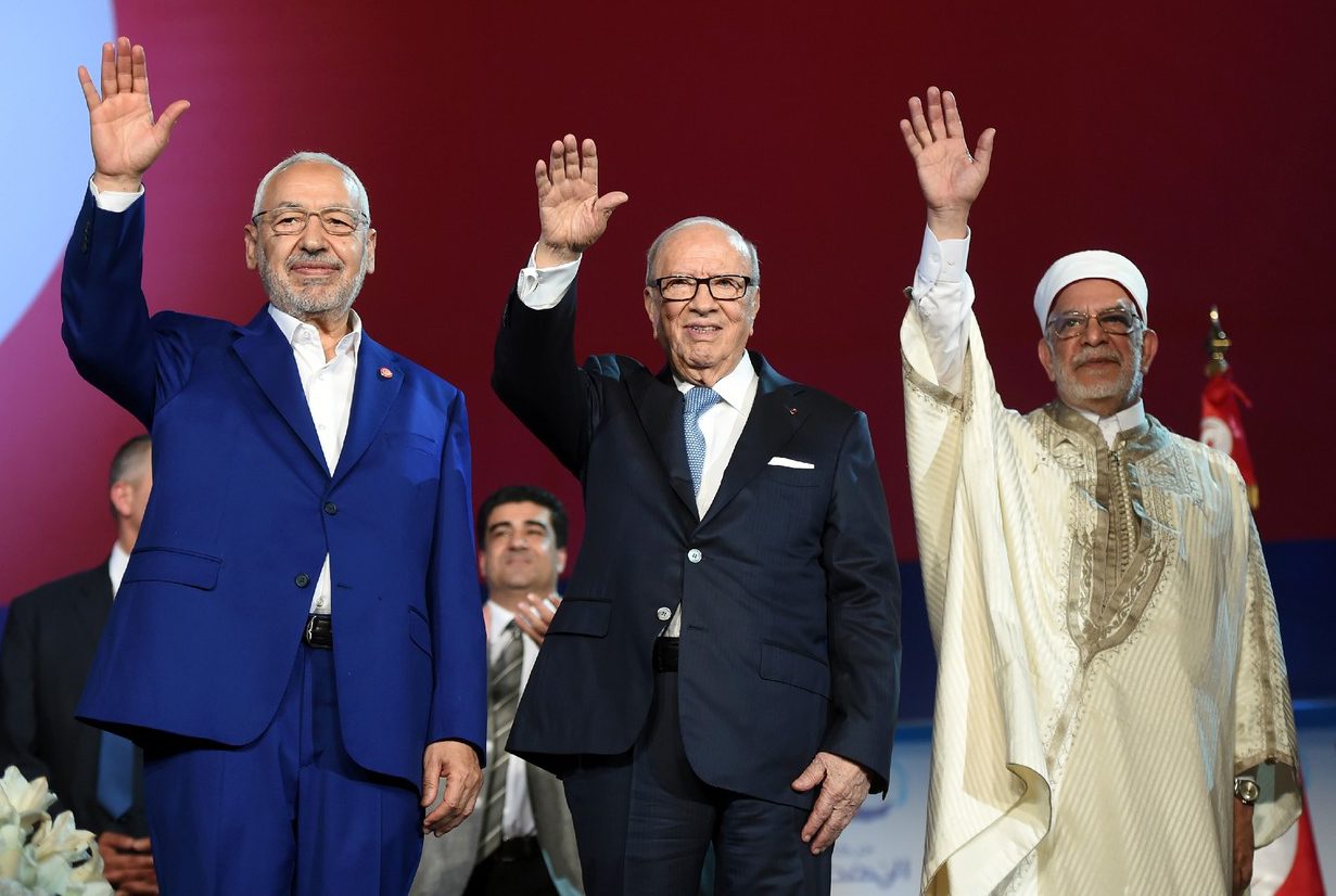 قاوم الضغوط وحافظ على الانتقال الديمقراطي.. السبسي، الرئيس التونسي الذي جنَّب البلاد الصراعات