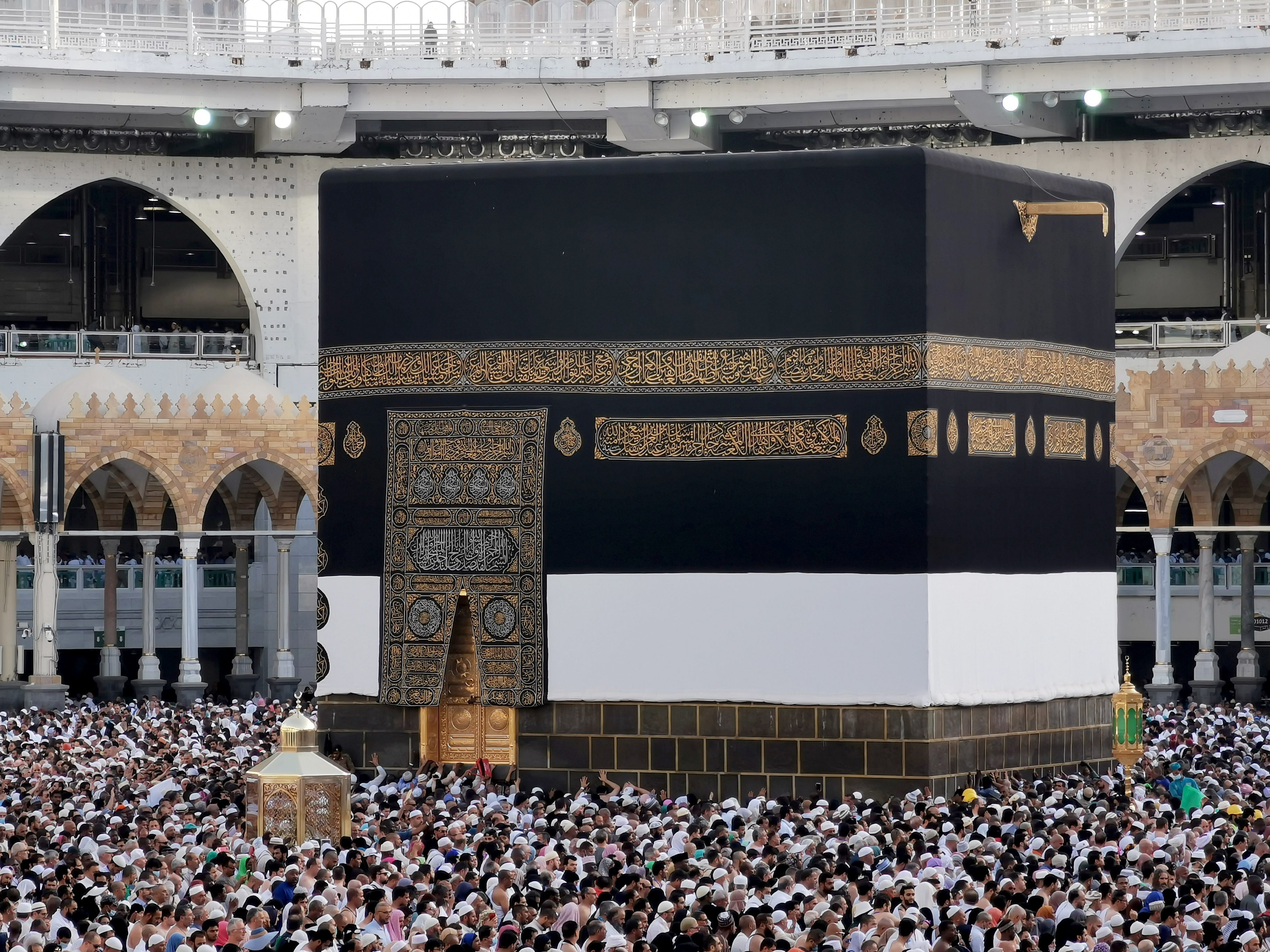 السعودية تلغي رسوم تكرار العمرة