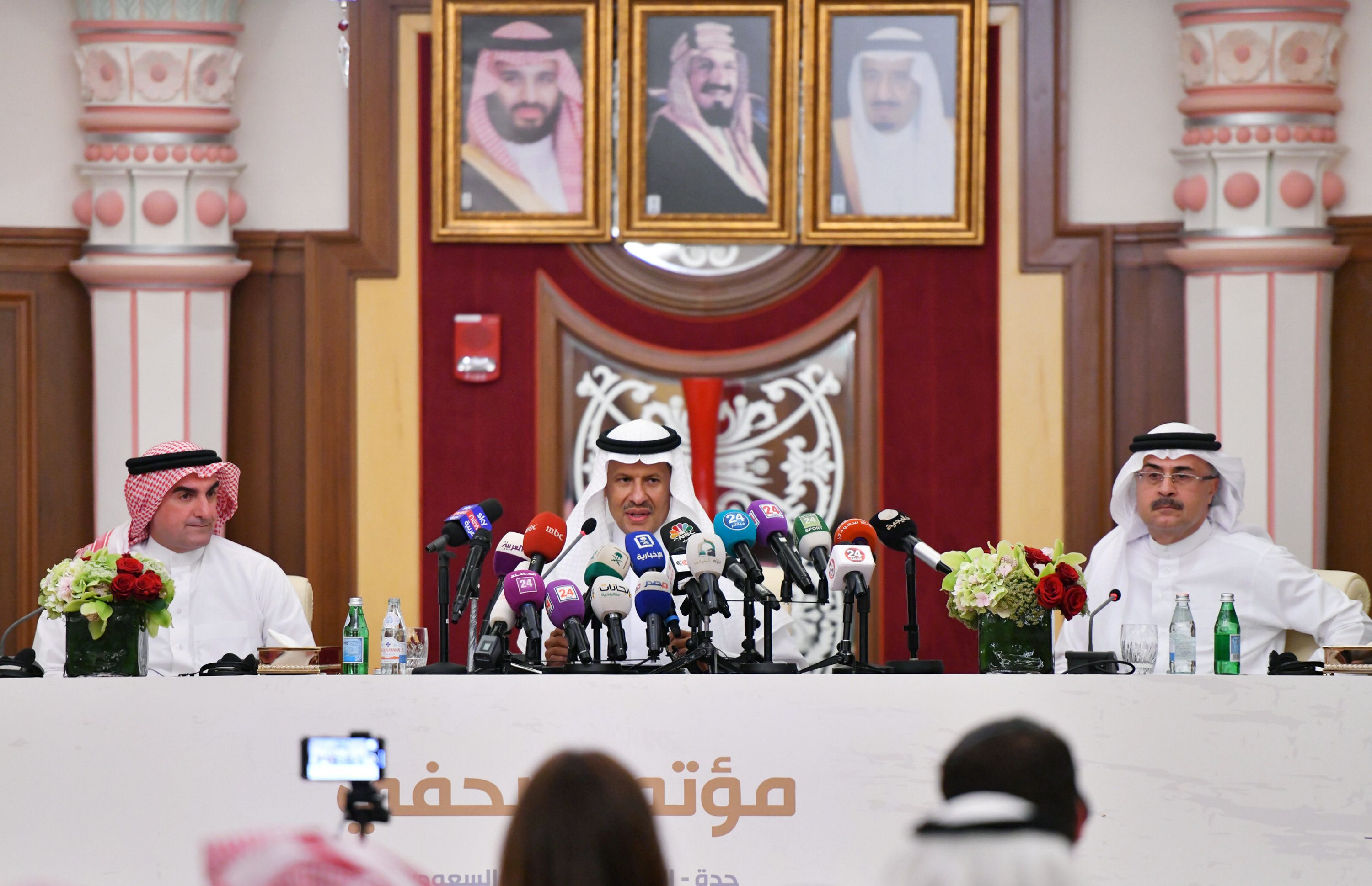 السعودية تعلن عودة إمدادات أرامكو النفطية، وطرحها الأولي سيكون بعد عام