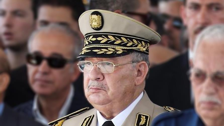 قائد الجيش الجزائري يتوعّد «أذناب العصابة».. أصدر أمراً بمنع الحافلات من نقل متظاهرين إلى العاصمة