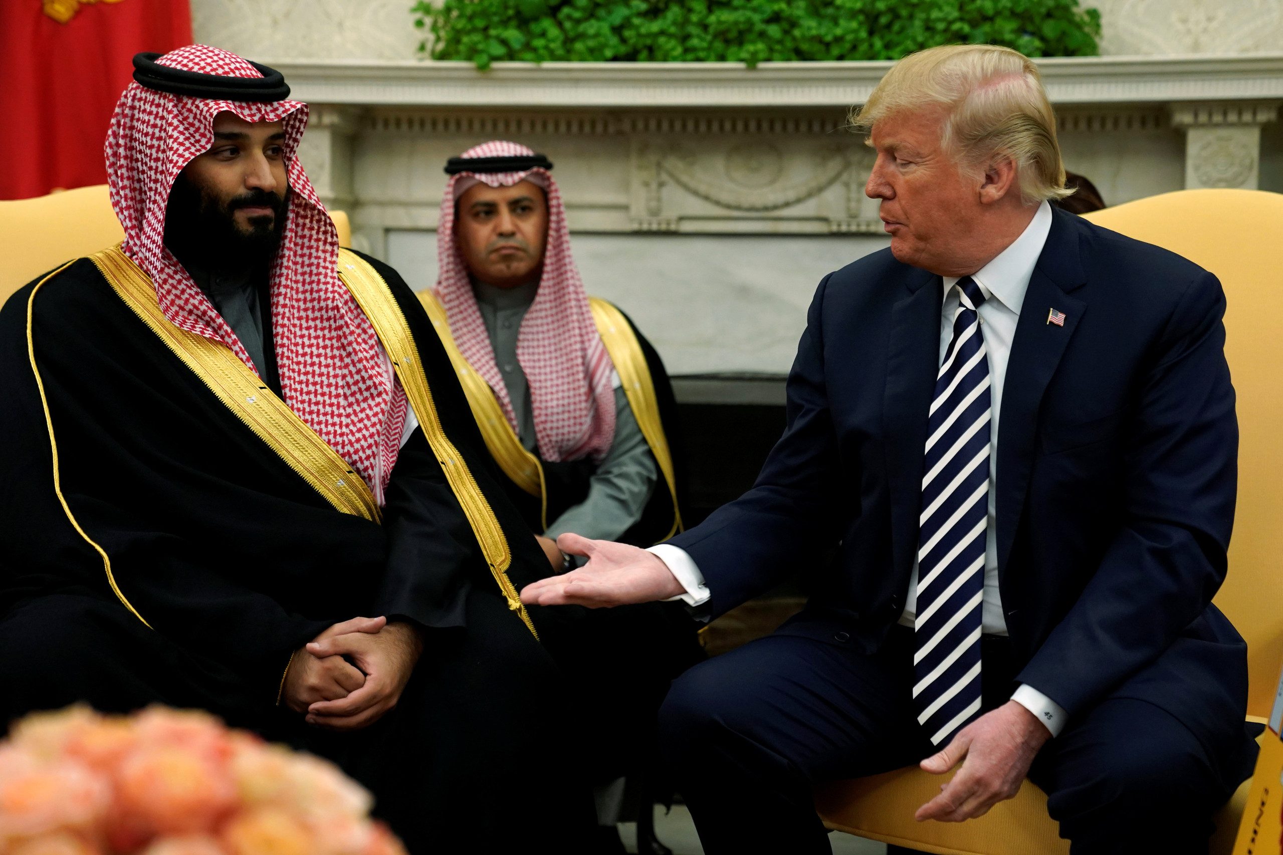 ترامب يوافق على إرسال قوات جديدة إلى السعودية بعد هجمات أرامكو