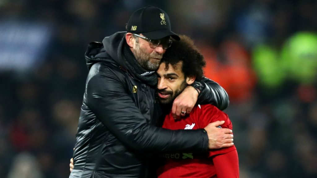 يورغن كلوب مع محمد صلاح (رويترز)