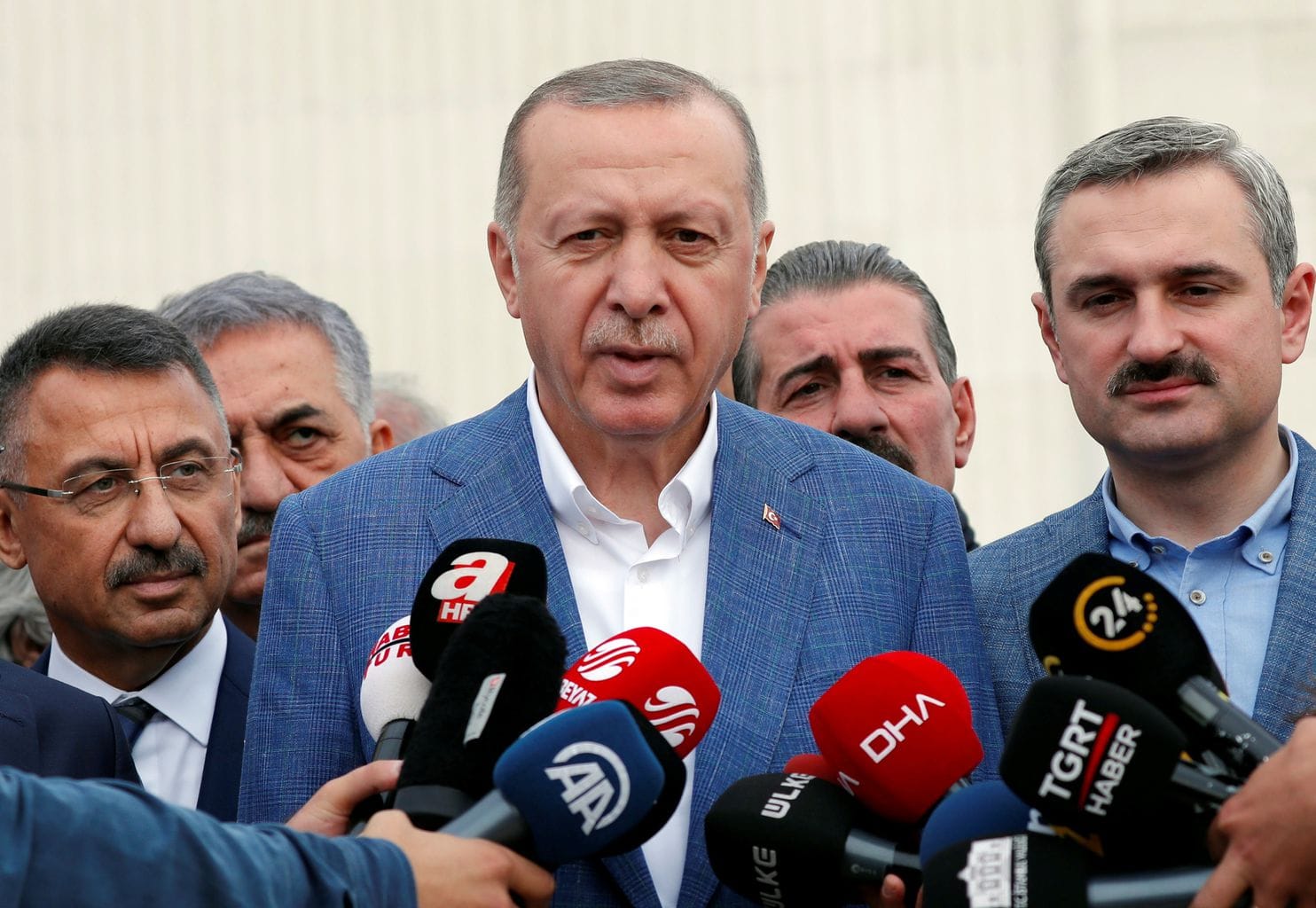 نائب أردوغان: تصريح الرئيس بفتح الأبواب نحو أوروبا أمام اللاجئين ليس تهديداً بل حقيقة
