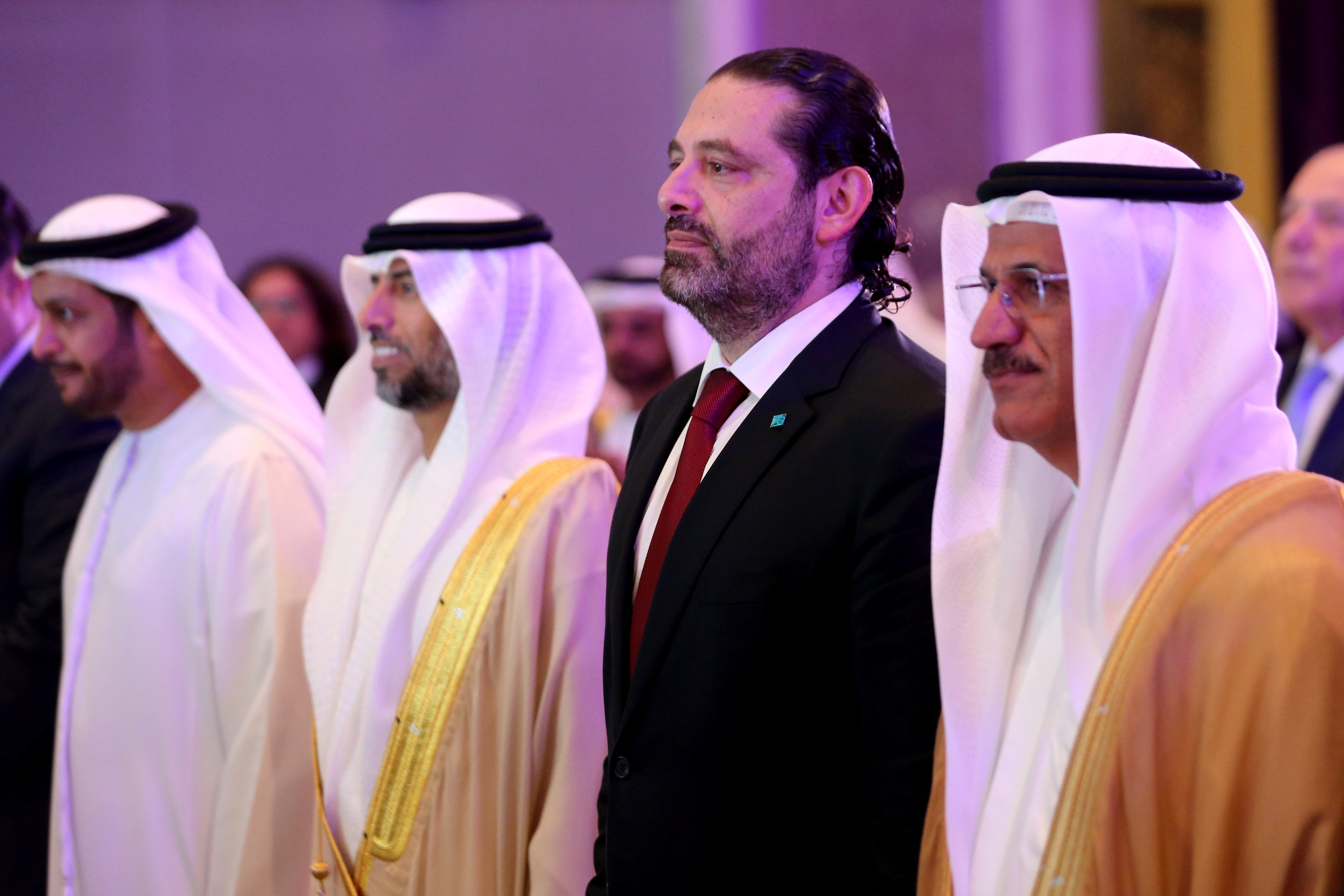 لبنان يلجأ إلى الإمارات بحثاً عن الدعم المالي، والحريري يتحدث عن «بُشريات»
