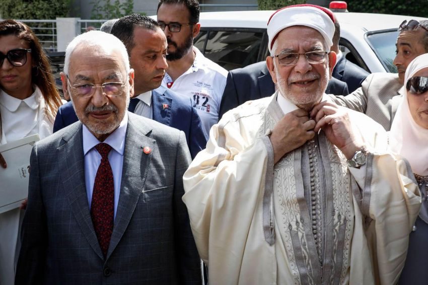 هل عاقب ناخبو النهضة الغنوشي على اعتداله، ولماذا قد يستفيد المرشح الرئاسي قيس سعيد من البرلمان المفكك؟