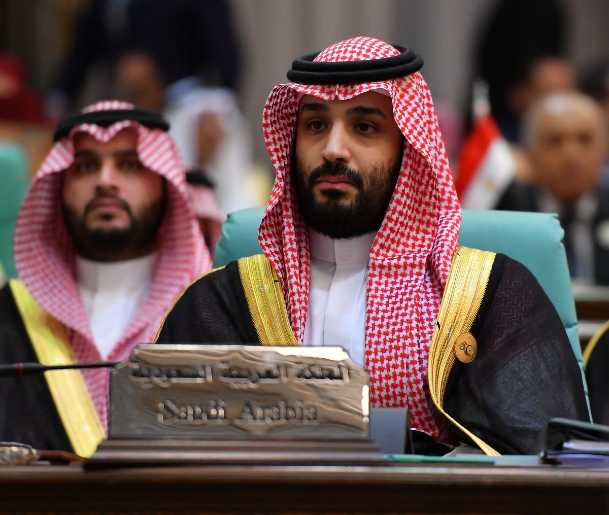 السعودية تلجأ إلى «أوبك» لدعمها في اكتتاب أرامكو، واتهامات لمصر والإمارات بقصف مركز للمهاجرين بليبيا، وتعديل وزاري بالأردن