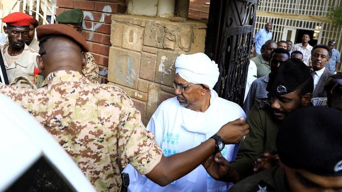 الحكم بسجن البشير 10 سنوات ومصادرة كل أمواله.. وإيداعه عامين في مؤسسة للإصلاح الاجتماعي