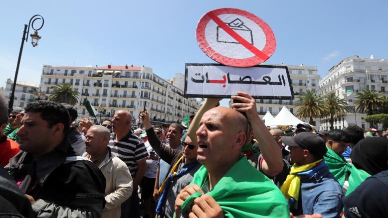 دعوات مقاطعة ومخاوف من الصدام ومسيرات تكسر الصمت الانتخابي.. 5 مشاهد من الانتخابات “القسرية” بالجزائر