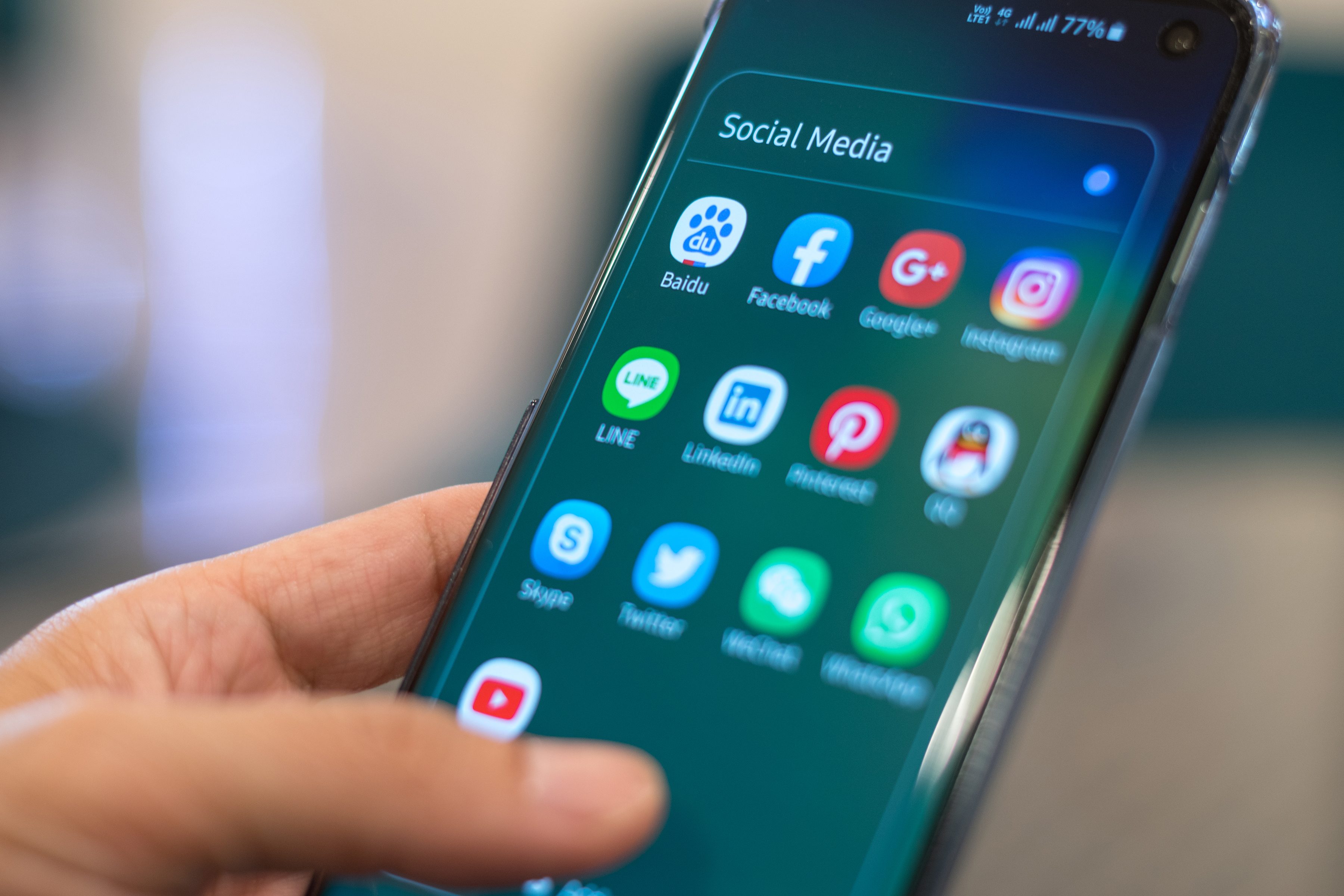 مستوى الأمان في تطبيقات مواقع التواصل الاجتماعي