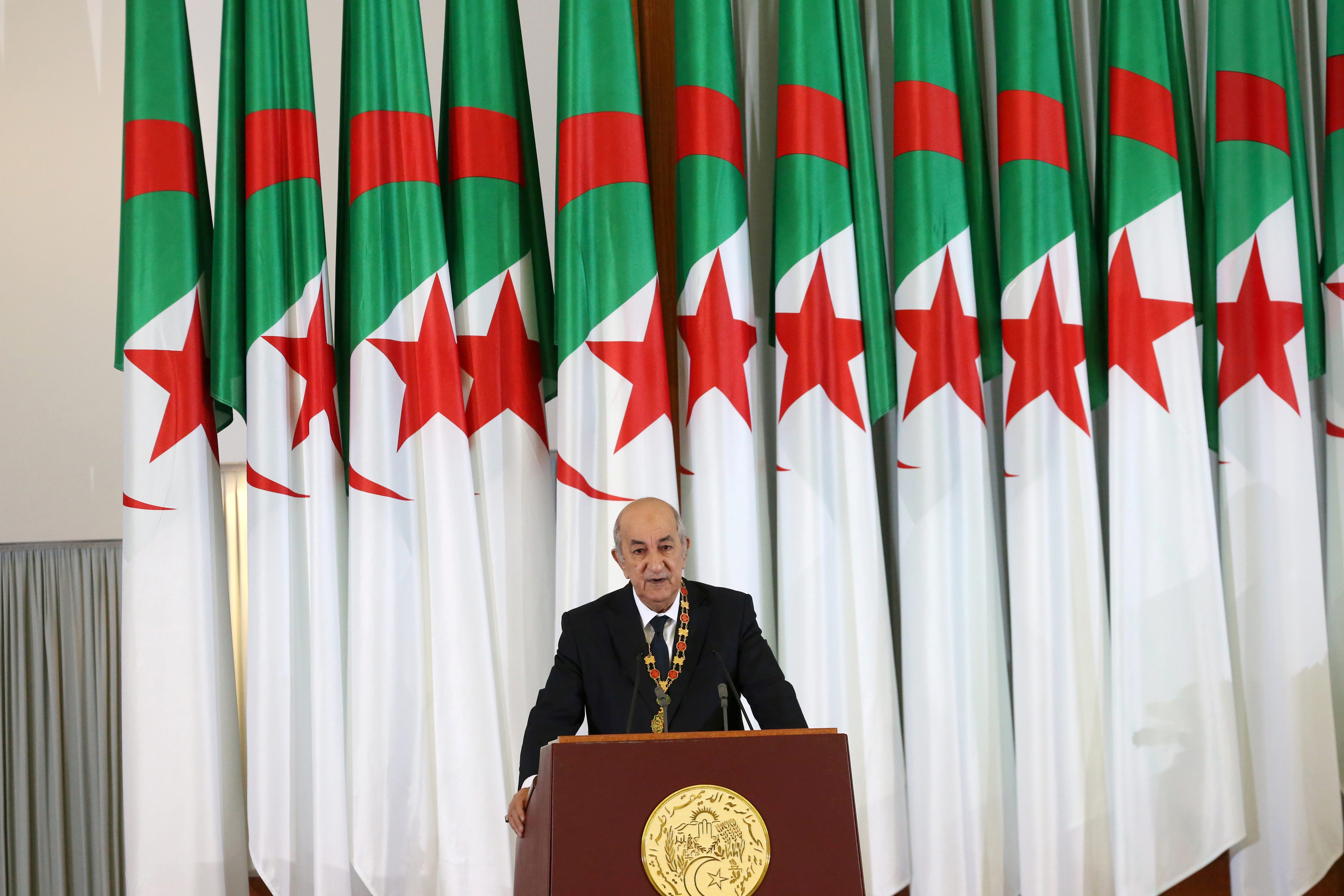 الجزائر ليبيا