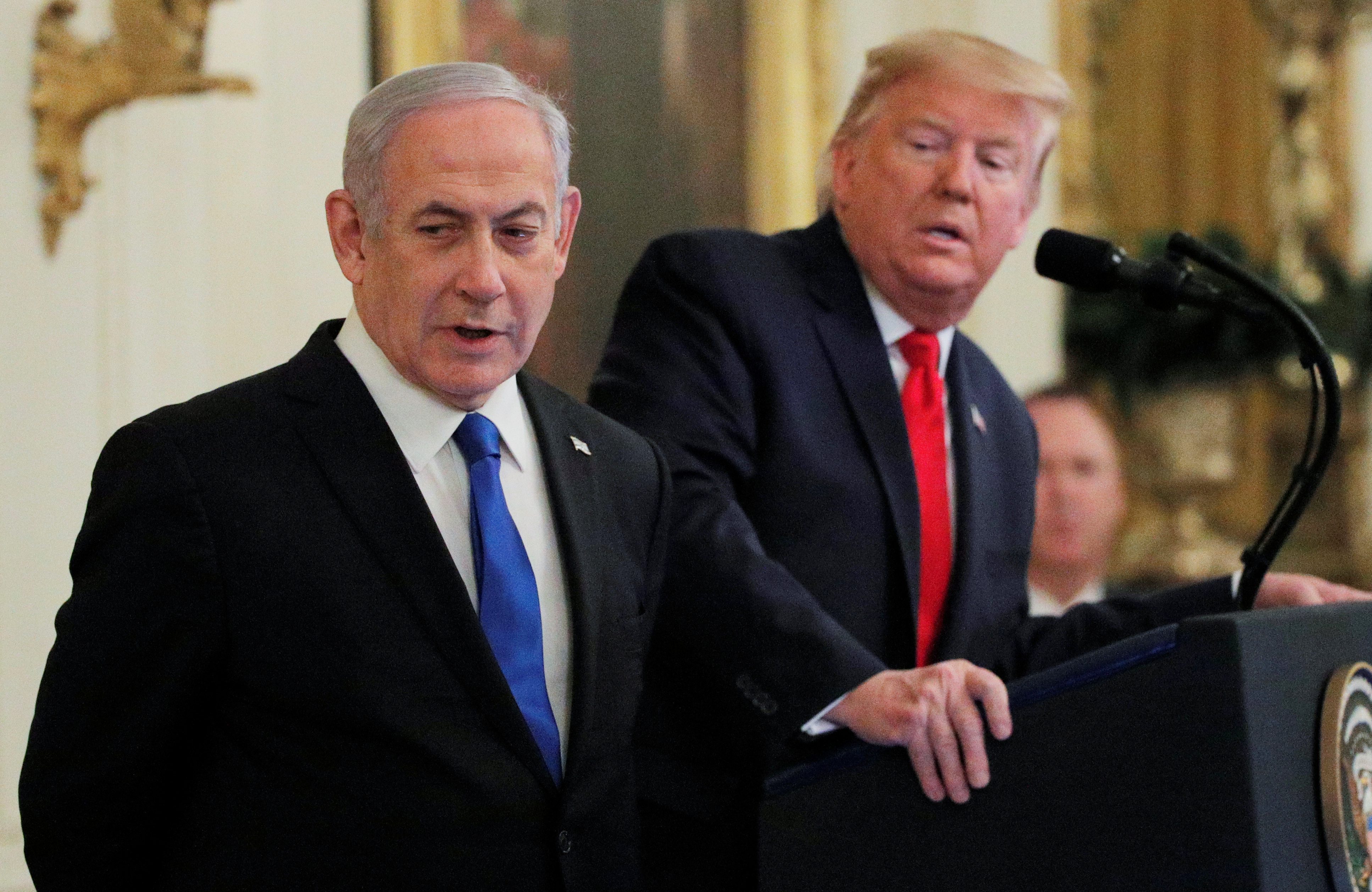 ترامب يعلن تفاصيل صفقة القرن.. القدس عاصمة موحدة لإسرائيل وعروض مالية للفلسطينيين