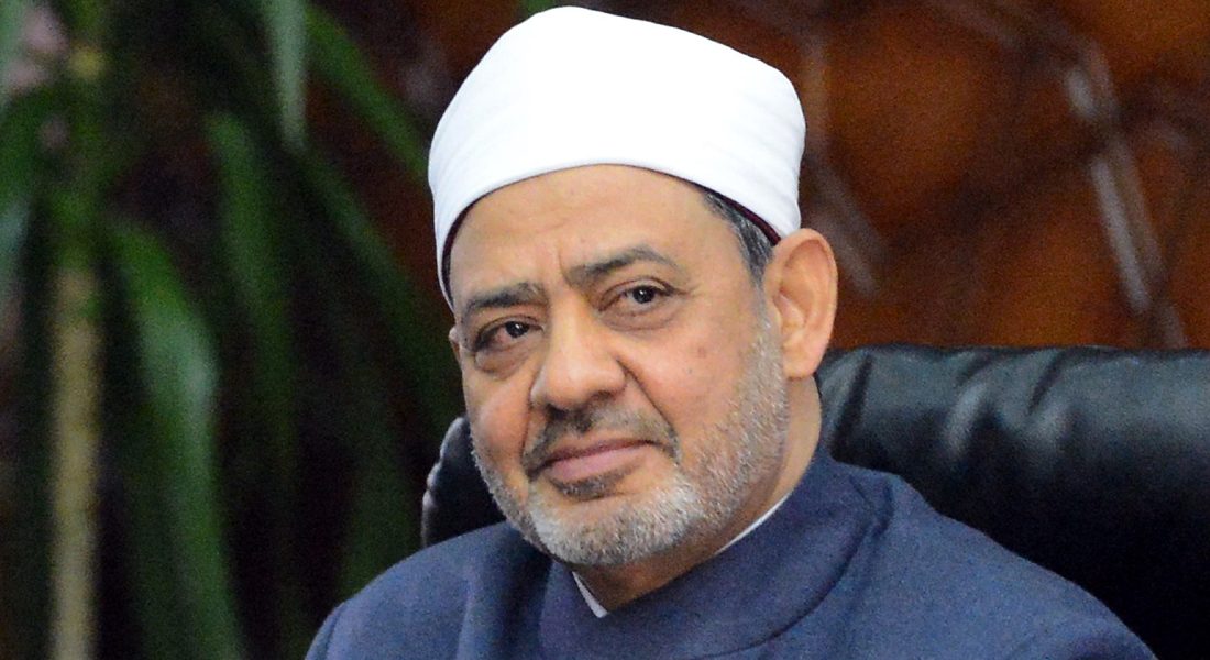 «راقبته كظلِّه 3 أيام وأذهلني ما رأيت منه».. رحلتي مع شيخ الأزهر في روسيا
