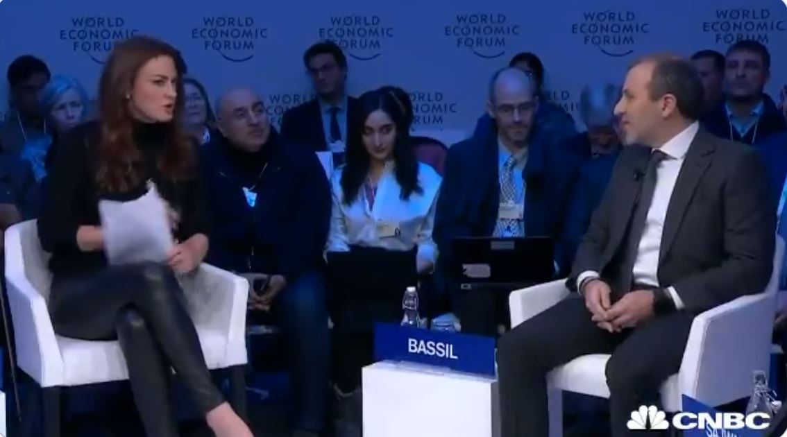 وزير الخارجية اللبناني السابق جبران باسيل مع الصحفية