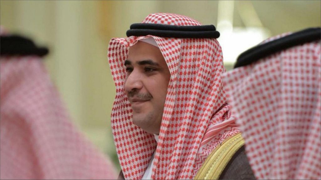 صحف أمريكية تتحدث عن تورط القحطاني ومسؤولين آخرين في اختراق هاتف «بيزوس»