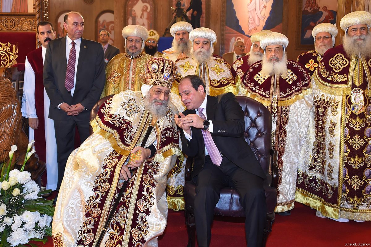 حكم قضائي يضع الكنيسة المصرية بمأزق ويهدد علاقتها بالسيسي.. لماذا غضبت من تبرئة راهبة من جريمة خيانة الأمانة؟