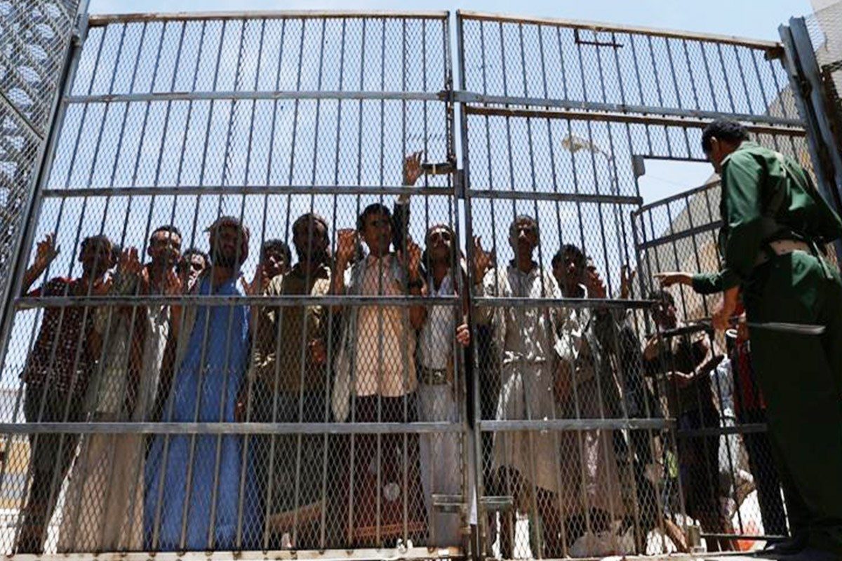 الإمارات غادرت اليمن ولكن بقيت جرائمها.. إليك أخطر انتهاكاتها الموثقة وقصة طلبات التوقيف لمسؤوليها بأمريكا وبريطانيا